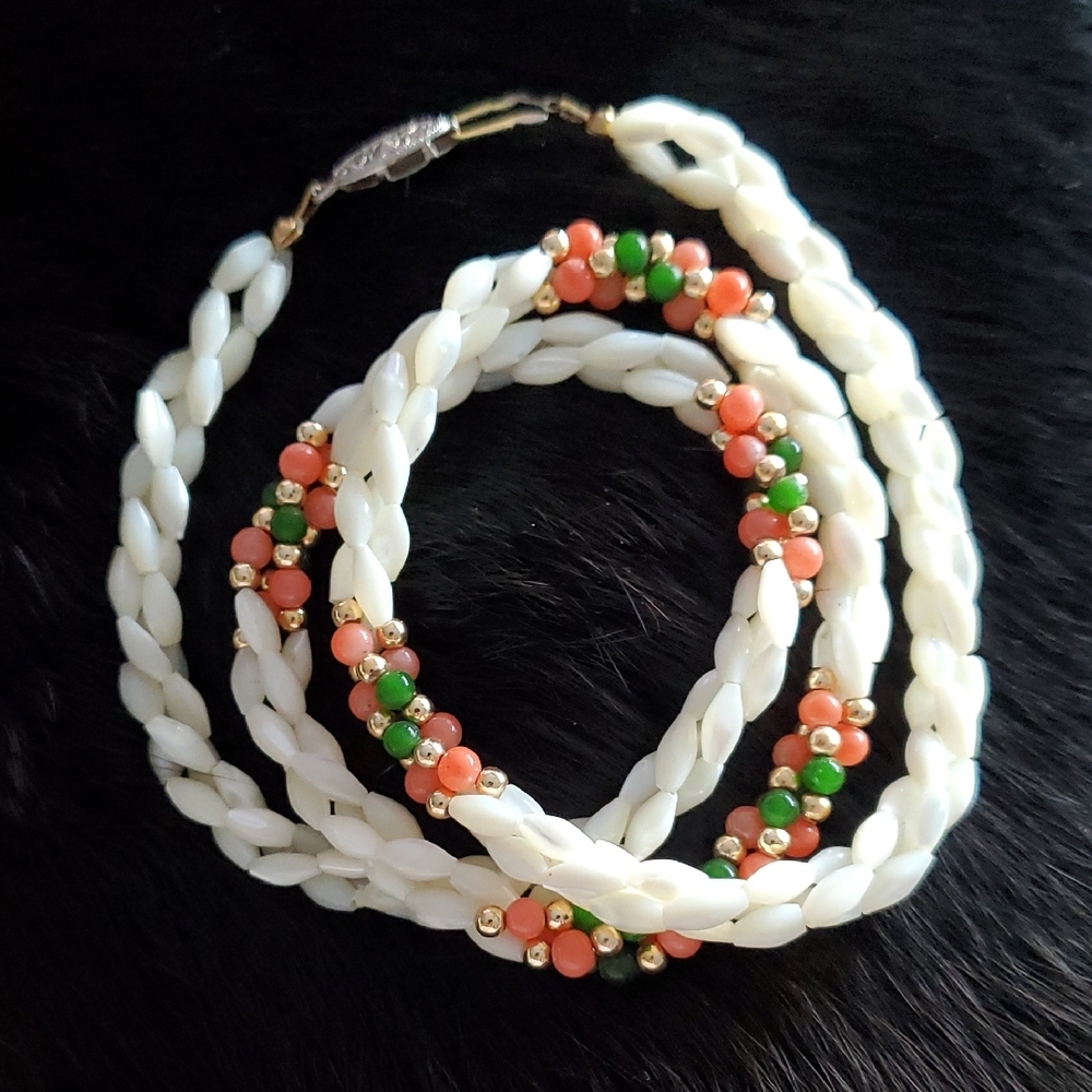 Vintage White, Green, Gold Tone and Coral Salmon Beaded Necklace